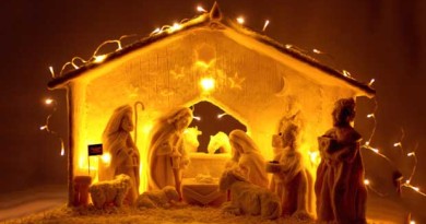 Food Artist Makes Baby Jesus Nativity Scene Completely out of Cheese!