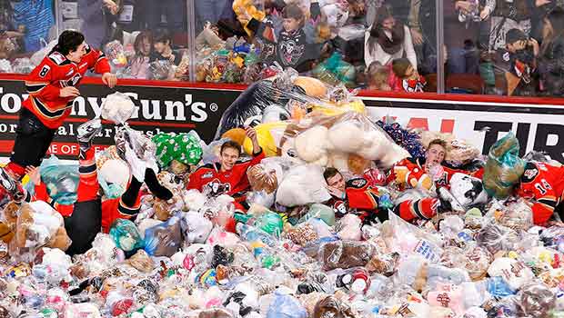 Hockey Fans Throw 28,000 Teddy Bears Onto Hockey Rink