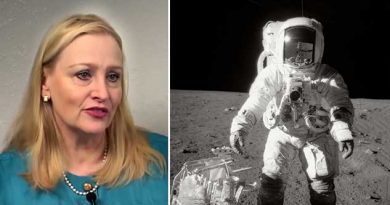 Former Contractor Claims NASA Covered up UFO Sightings on the Moon