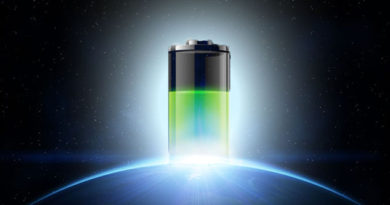 Scientist Creates Battery That Can Power Smartphones for 12 Years